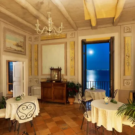 Palazzo Suriano Heritage 3*