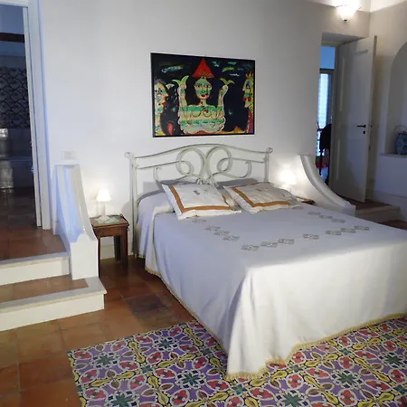 Guest house Palazzo Suriano Heritage 3*